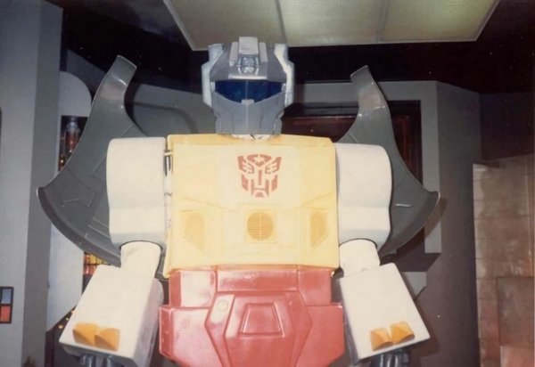 Meet Real Live Transformers On 1985 Transformers Universal Studios Tour 1985  (7 of 16)